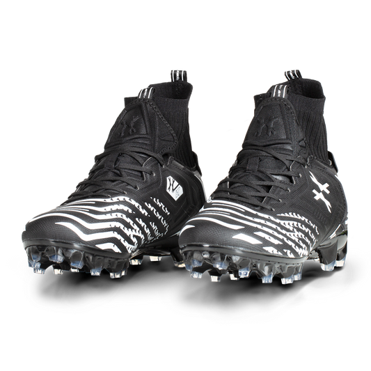 LT Diggerz_X1 - Low Top Cleats - Black/White