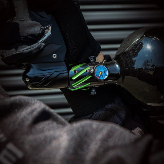 AEROLITE ELITE PRO REG - ORBIT - BLACK/GREEN | output pressure 450-650psi | HK Air Tank Regulator