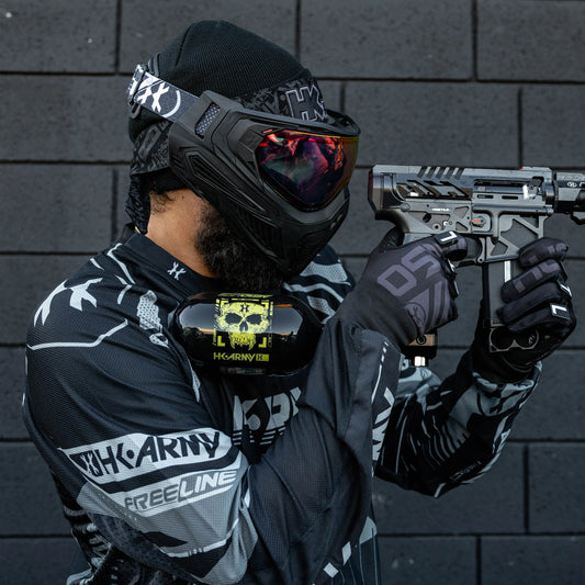 36ci / 4500Psi - Doom - Extra Lite Carbon Fiber Tank - Pro V2 Reg - Black/Neon Green