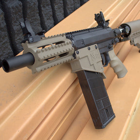 Valken M17 Magfed Paintball Gun - Black & Desert Tan
