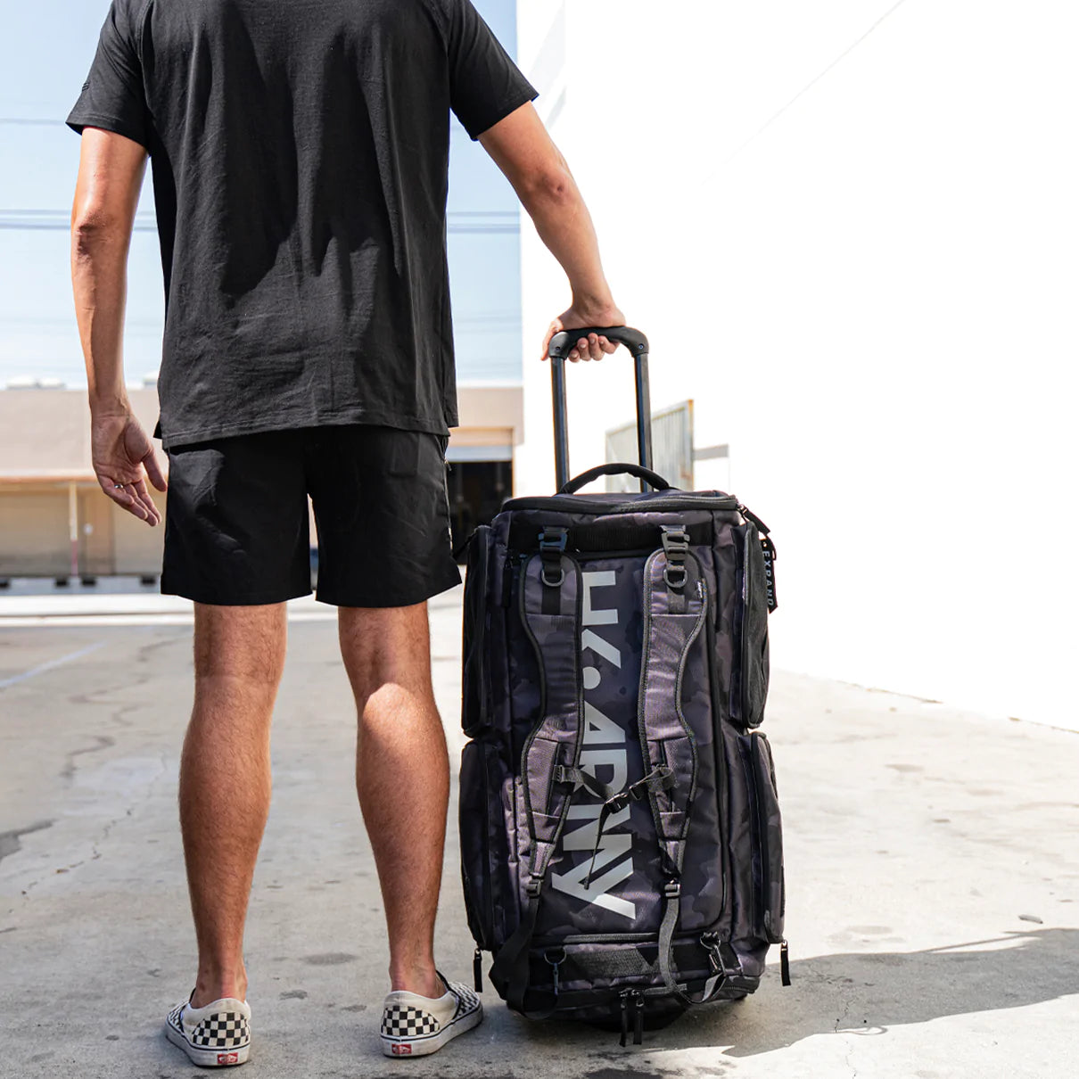 Expand 75L - Roller Gear Bag - Shroud Blackout | Paintball Gear Bag | Hk Army - Image 3