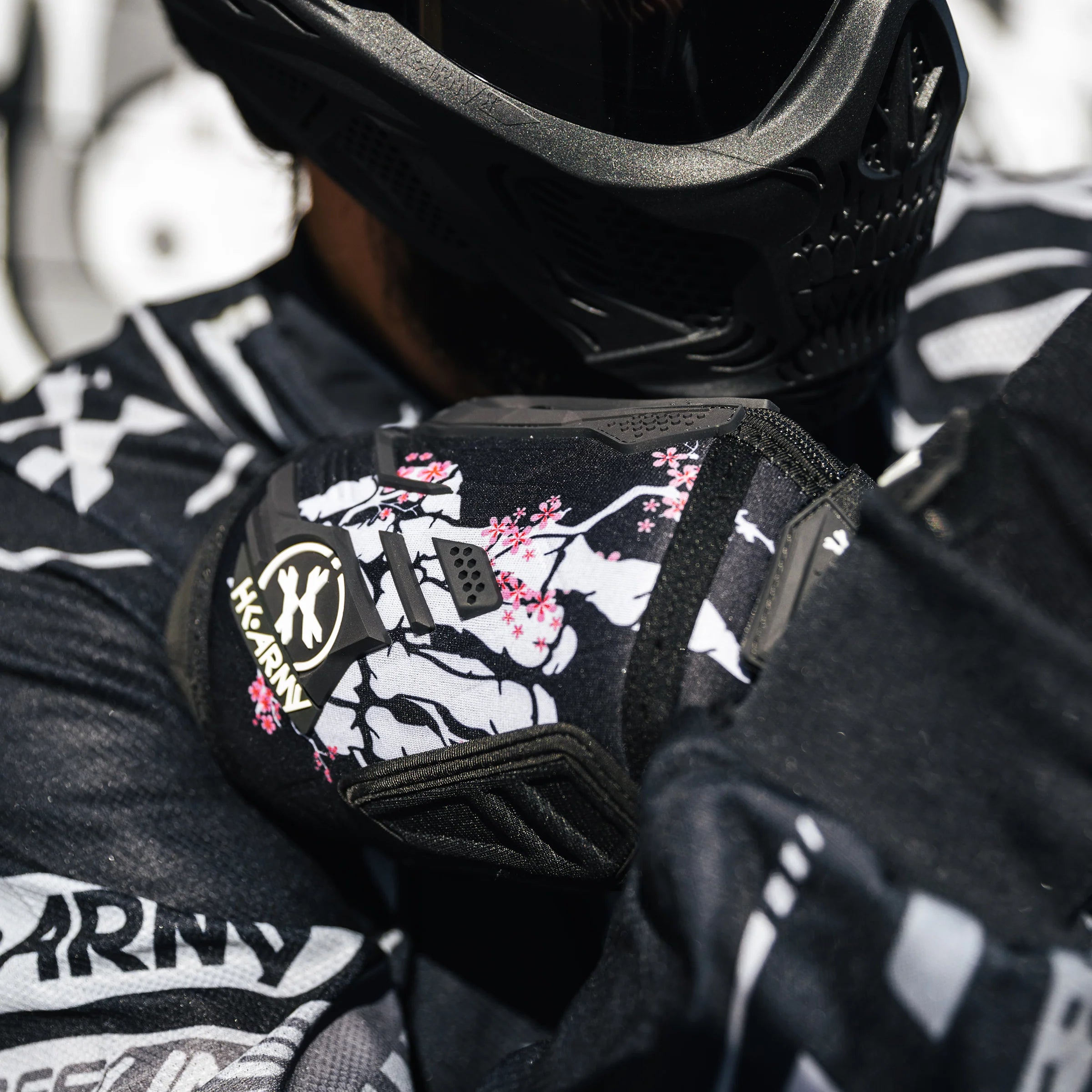 Paintball air tank cover / sleeve | hardline armored - Color: Gang gang rebirth - Image 4