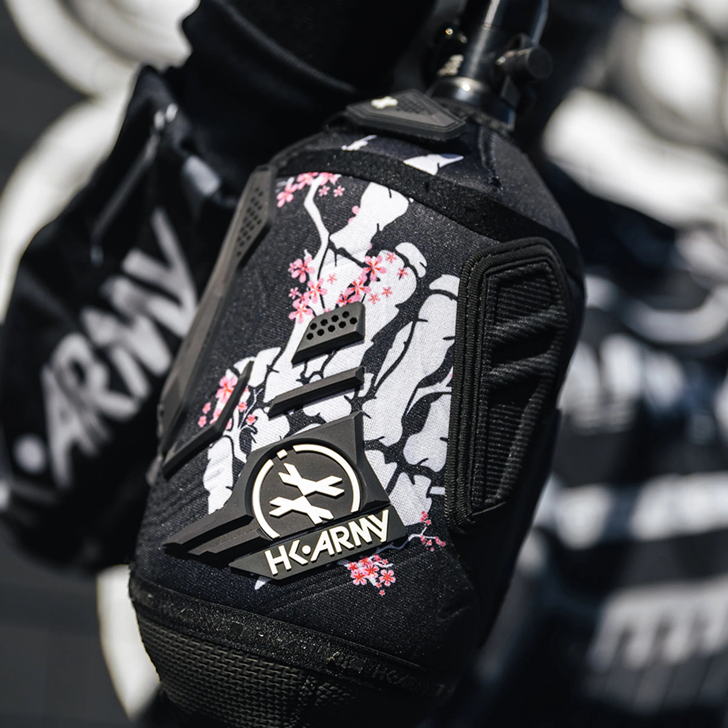 Paintball air tank cover / sleeve | hardline armored - Color: Gang gang rebirth - Image 2