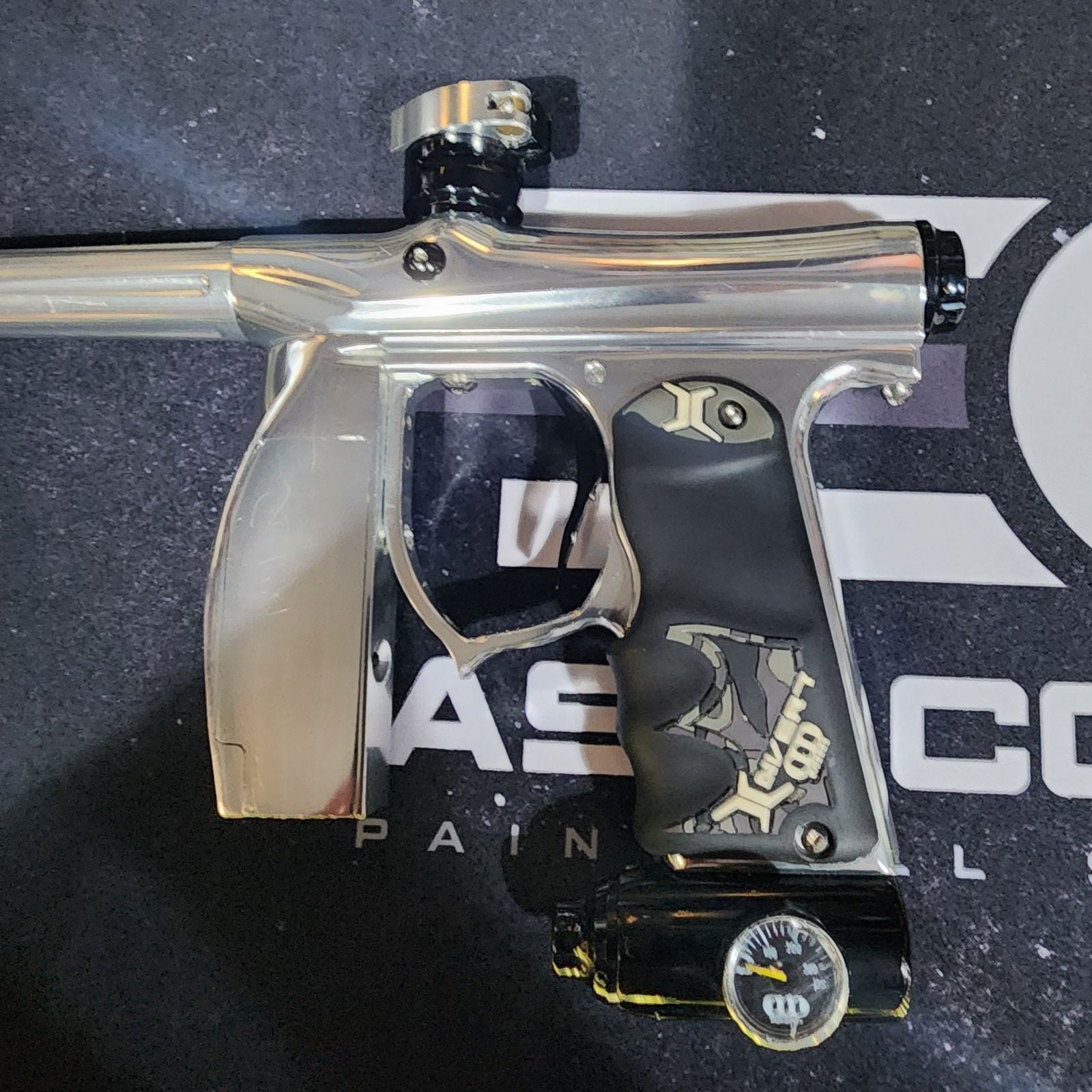 Empire Invert Mini Electronic Paintball marker (Silver) | Verified & Tested | Pre-Owned - Image 2