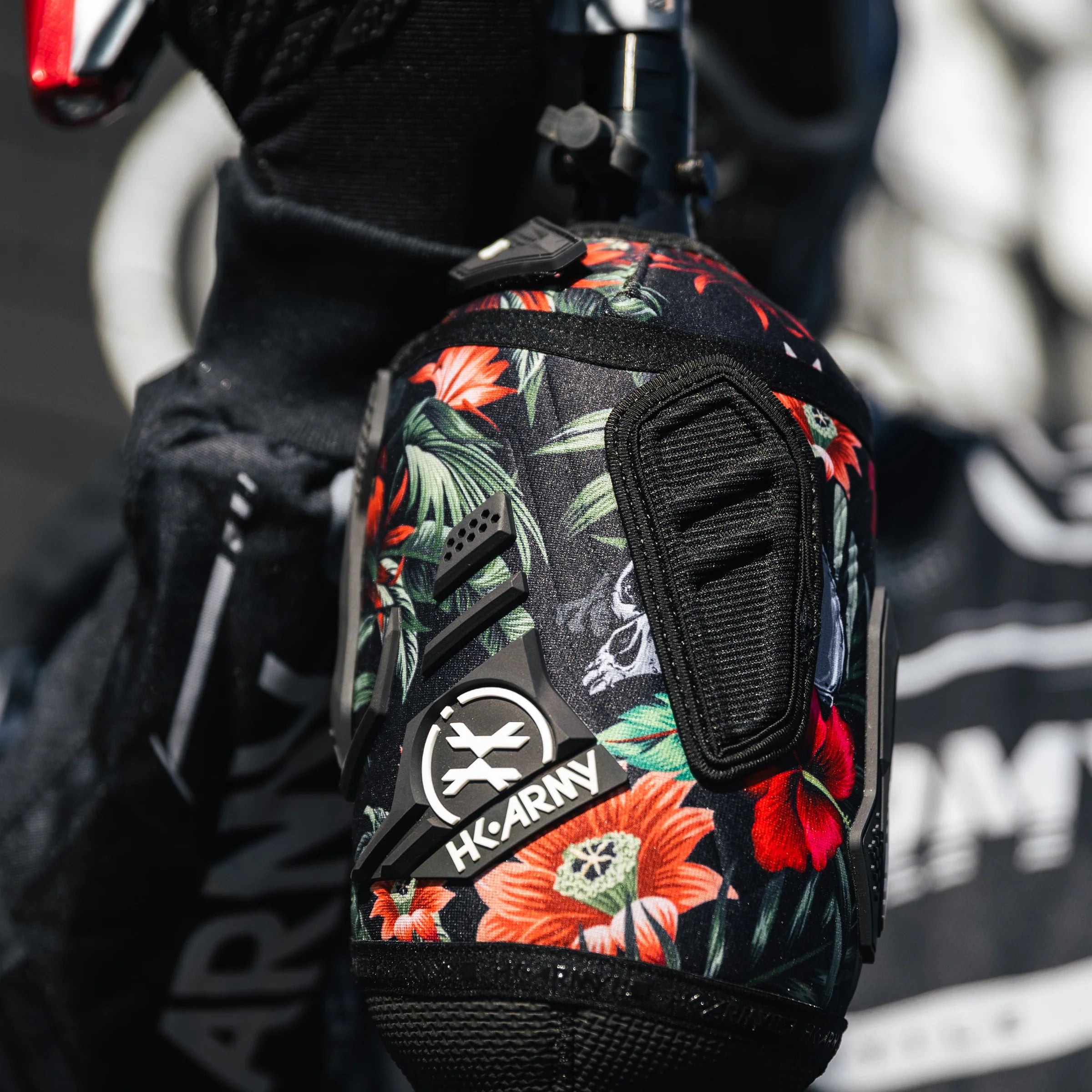 Paintball air tank cover / sleeve | hardline armored - Color: Tropical Skull - Image 2