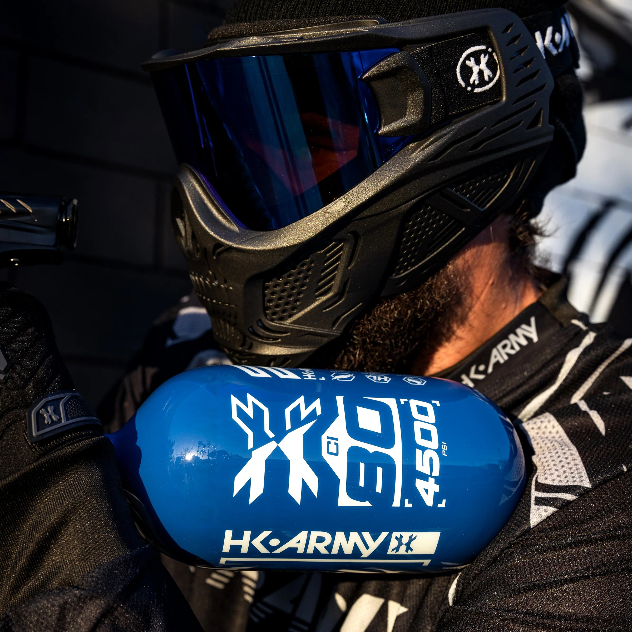 80ci / 4500Psi - Rush - Extra Lite Carbon Fiber Tank - Pro V2 Reg - Blue/White - Image 2